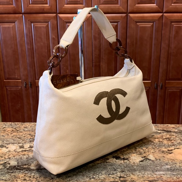 Authentic Chanel CC Caviar Leather - Picture 2 of 8